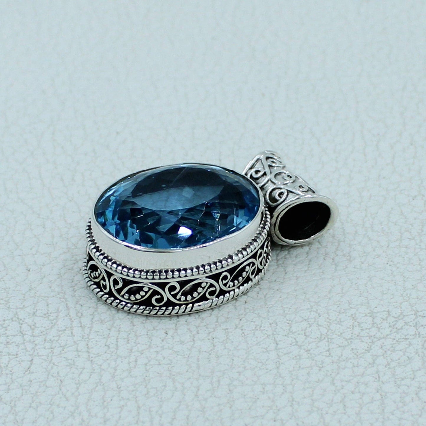 Heart of the Ocean – Bold Blue Topaz Statement Pendant in Sterling Silver